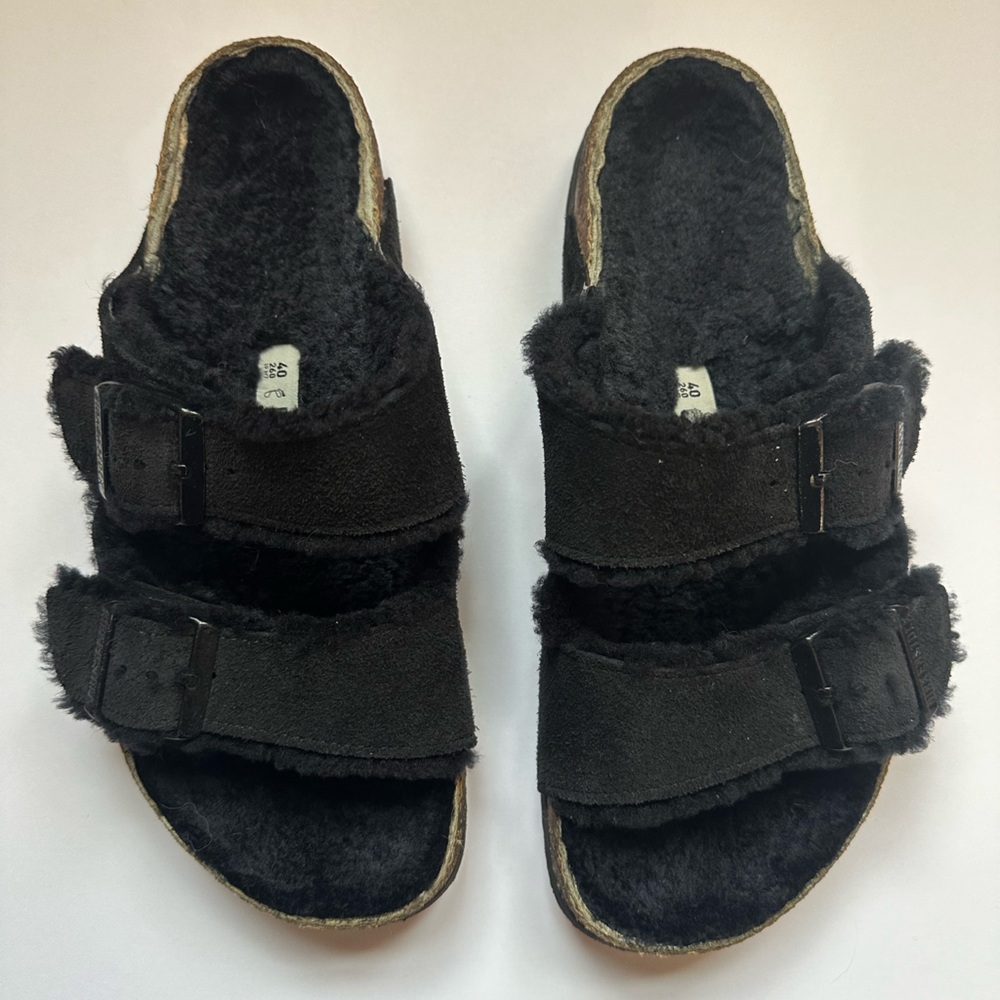 Birkenstock Arizona Shearling Sandals Black Size 40, 9/9.5 Women’s